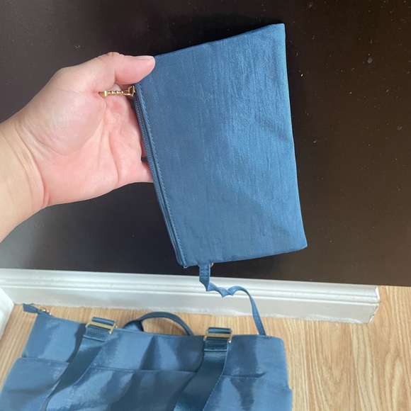 Baggallini Tulum tote š„° - Picture 6 of 10